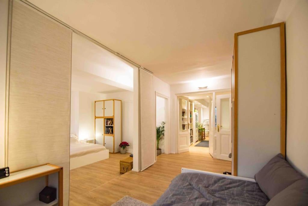 Ground Floor In Villa In Charlottenburg Garden View Berlin Exterior foto