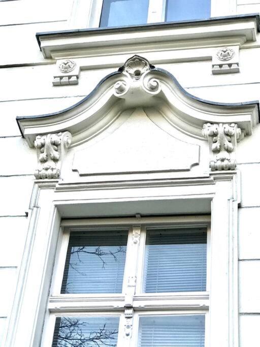 Ground Floor In Villa In Charlottenburg Garden View Berlin Exterior foto
